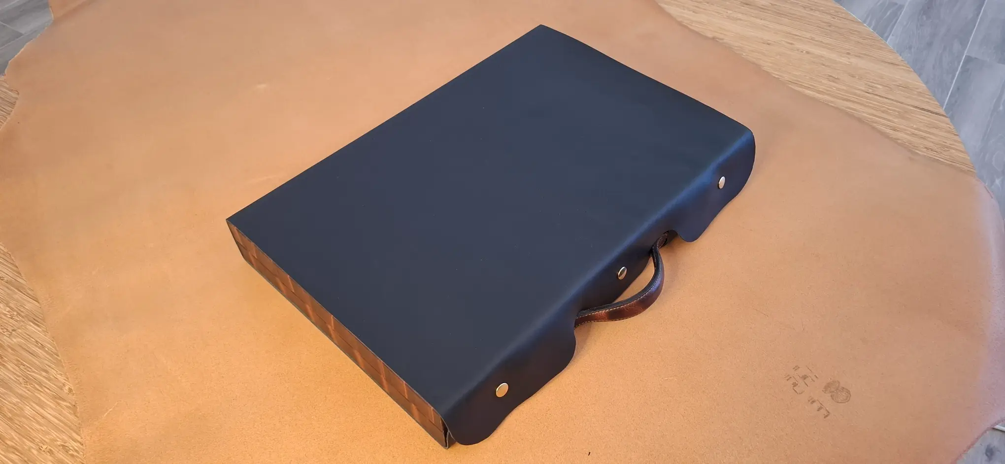  Backgammon bicouleur mahogany/Tan , Mahogany Blanc fond Orange . - Image 5