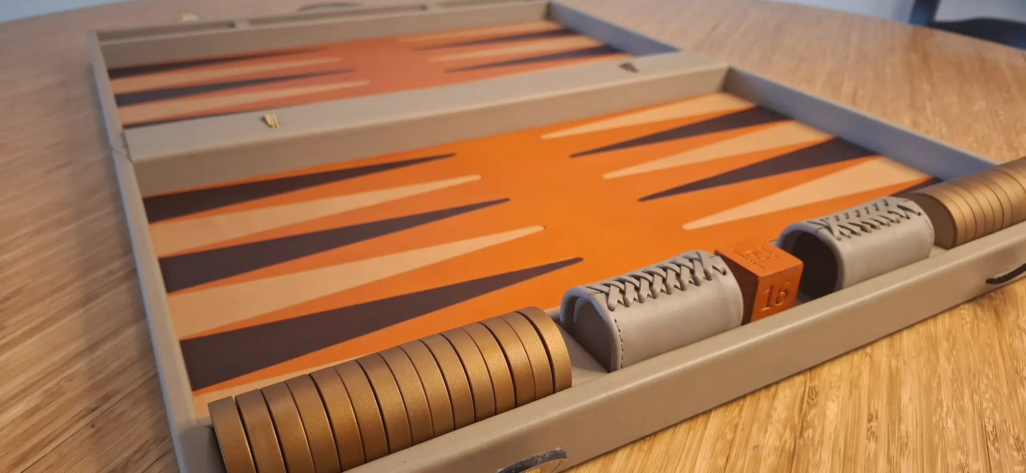 Backgammon - Moss grey orange and mahogany - Image 4