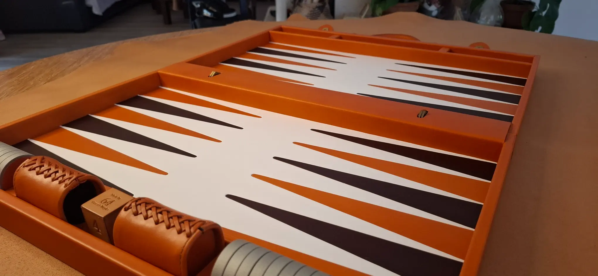 Backgammon - Orange, mahogany , fond blanc - Image 3